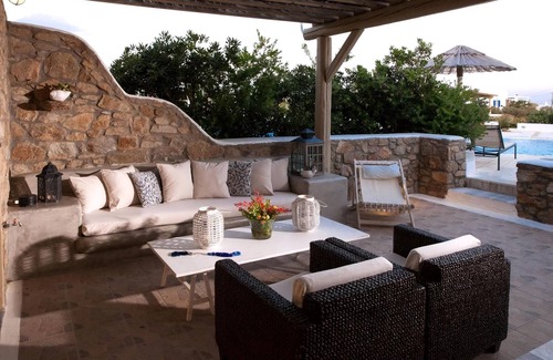 Plintri Villa | Superb Saint Isidoros Villa | Baos 4 |.