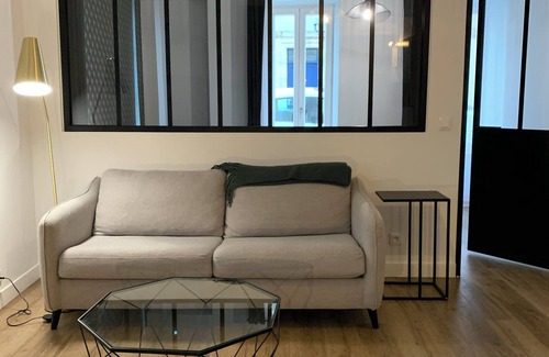 La Rochelle City Centre Apartment | Superb T2 apartment 200m from the port, in a very quiet street
