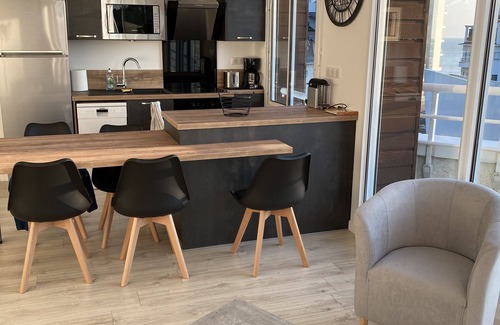 La Baule-Escoublac Apartment | SUPERB T3 LA BAULE 50 M FROM THE SEA