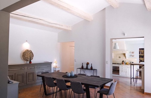 La Roque-sur-Pernes Villa | Superb vacation villa (fully renovated) in the heart of the Luberon