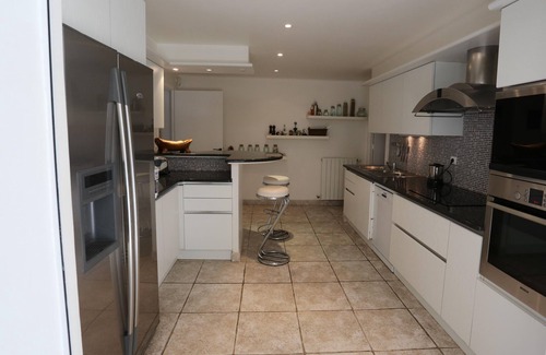 Ajaccio Villa | Superb Villa for up to10, location, air conditioning , pool, beach at 60 ft.