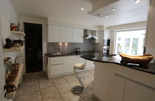 Ajaccio Villa | Superb Villa for up to10, location, air conditioning , pool, beach at 60 ft.