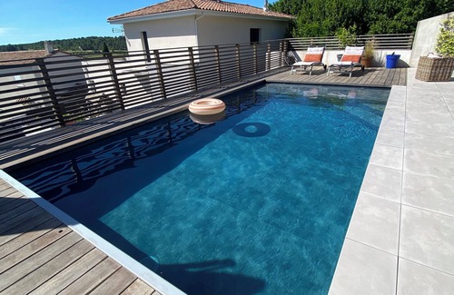Combaillaux Villa | Superb villa with pool