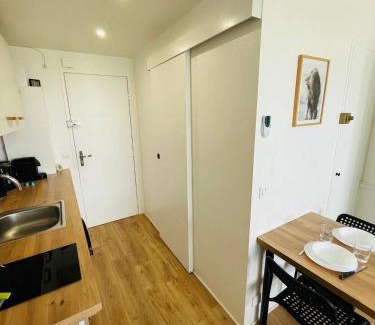 Villeneuve Loubet Beach Apartment | Superbe appartement front de mer