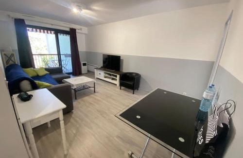 Boulouris-sur-Mer Apartment | Superbe appartement à 150 m plage de la péguière