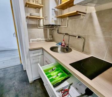Quartier Chorier-Berriat Apartment | Superbe Chambre - Centre & Equipée avec Wifi