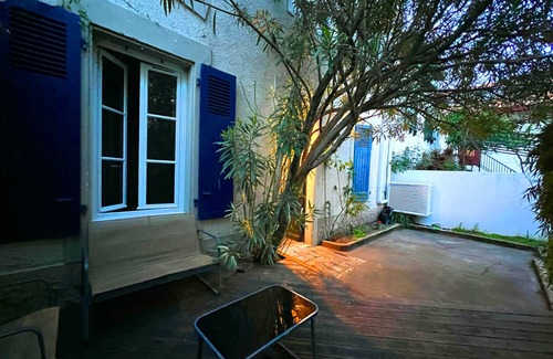 Biarritz House | Superbe Maison de Ville de 200m2, 5 Chambres, Terrasse, 10 min de la Plage