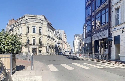 Saint-Quentin Apartment | Superbe Studio Centre Ville Tout équipé Wifi 4pers