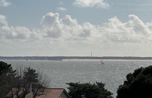 Royan Apartment | Superbe T4 vue mer à Royan, 2 min à pied des plages