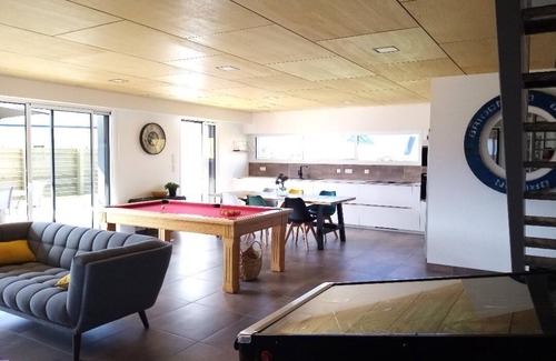 Penmarch Villa | Superbe Villa Neuve , Billard, Flipper Avec Jacuzzi Chauffé Toute L'année