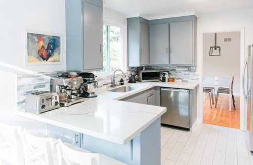 Vallejo House | Superhosts - Clean and Safe Mid-Century House near Napa