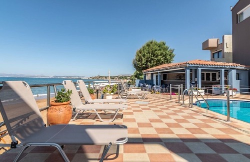 Kato Stalos House | Superior Sea view room in Girogiali hotel