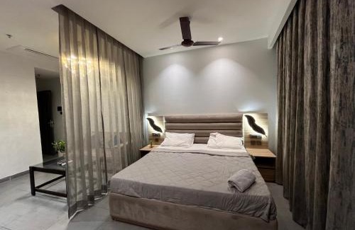 Noida Apartment | Supertech Supernova Noida