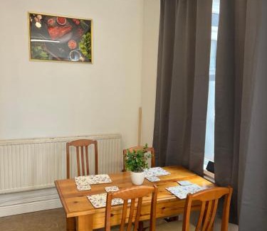 Wolverhampton House | Supreme Home