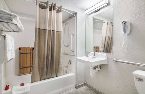 Lewiston Hotel | SureStay Hotel by Best Western Lewiston