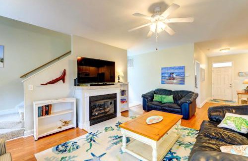 Island Oaks House | Surf City Vacation Rental Walk to Beach!
