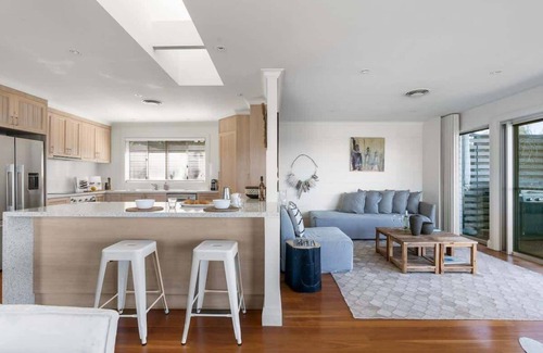 Mollymook Beach House | Surf Watch Mollymook