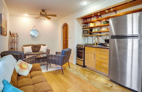 Waialua Condo | Surfer's Paradise: Waialua Condo Steps to Beach!