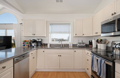 Nags Head House | Surfing Paradise, Oceanside, Heated Pool, Hot Tub Arcade, Bikes, Loaded