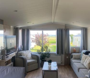 Maryport House | surfshack caravan MH19D manor house park