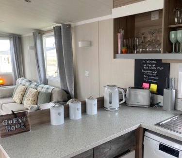 Maryport House | surfshack caravan MH19D manor house park