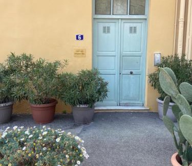 Beaulieu-sur-Mer Apartment | Surplombant le port de Beaulieu sur mer