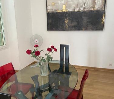 Beaulieu-sur-Mer Apartment | Surplombant le port de Beaulieu sur mer