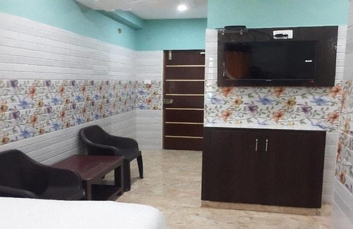 Tiruchanur Hotel | Surya Grand Tiruchanoor Tirupati