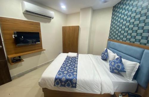 Navrangpura Hotel | Surya Villas