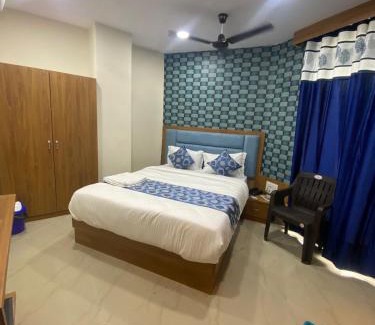 Navrangpura Hotel | Surya Villas