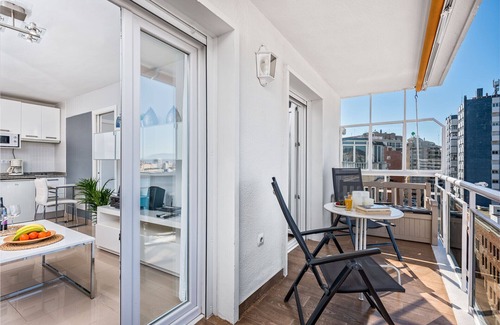 La Malagueta Apartment | Susana - Holiday home in Malaga by Solaga