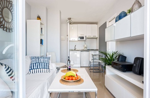 La Malagueta Apartment | Susana - Holiday home in Malaga by Solaga