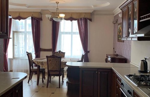 Prospekt Svobody Apartment | SVOBODY sq.