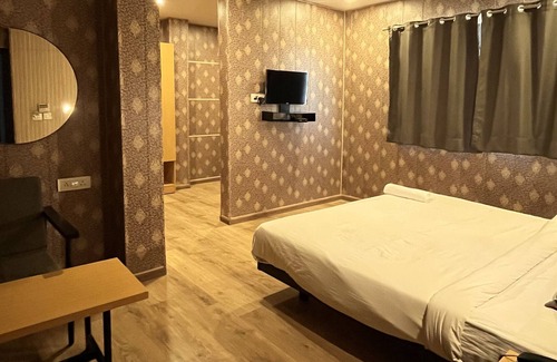 Nagpur Hotel | SWAGSTAY HOTEL OWNHOUSE