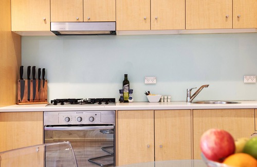 Adelaide Central Business District Apartment | Swainson on Bent - 2.25