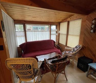 Sebago House | SWALLOW - LIMIT 4 cottage