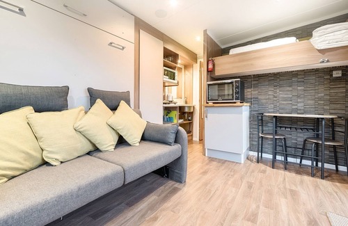 Calthwaite Cottage | SWALLOW, pet friendly, with hot tub in Armathwaite