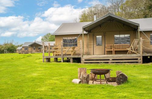 Saxmundham House | Swallow - Sweffling Hall