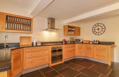 Tuckenhay House | SWALLOWS, family friendly, country holiday cottage in Cornworthy