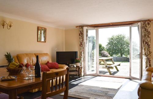 Saint Kew House | Swallows Nest - Uk12085