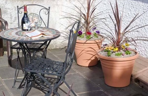 Coniston Apartment | SWALLOWS NEST, with a garden in Coniston
