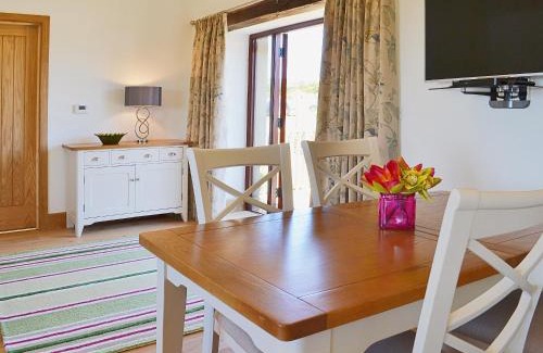 Hartland House | Swallows Retreat