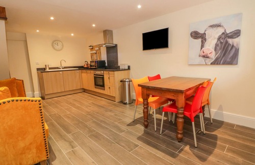 Allgreave Cottage | SWALLOWS RETURN, romantic in Sutton Near Macclesfield