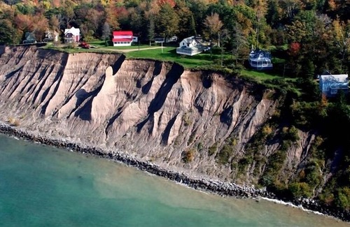 Sodus Point Cottage | (Swan) Caribbean cottage on Sodus Bay' Palm Trees,