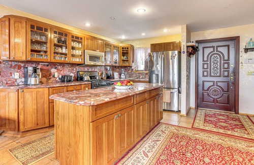 Swan Lake Cabin | Swan Lake Estate w/Sauna & Game Room!