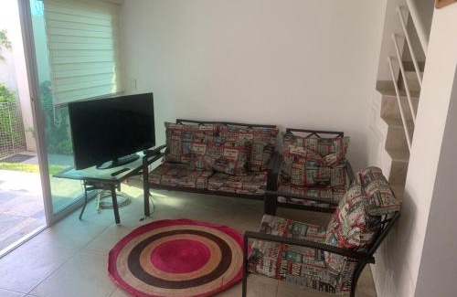 Crucero Tezoyuca House | Sweet and Family home!