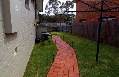 Port Macquarie Apartment | Sweet cosy one bedroom unit in Port Macquarie, 10 mins walk from Flynns Beach!