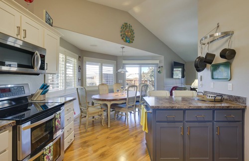 Lafayette House | ‘Sweet Diva’ Abode in Oregon Wine Country w/Patio