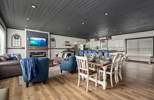 Gatlinburg Cabin | Sweet Escape By Ghosal Luxury Lodging