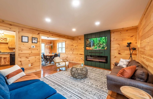 Logan Cabin | Sweet Escape - Getaway to Unforgettable Moments